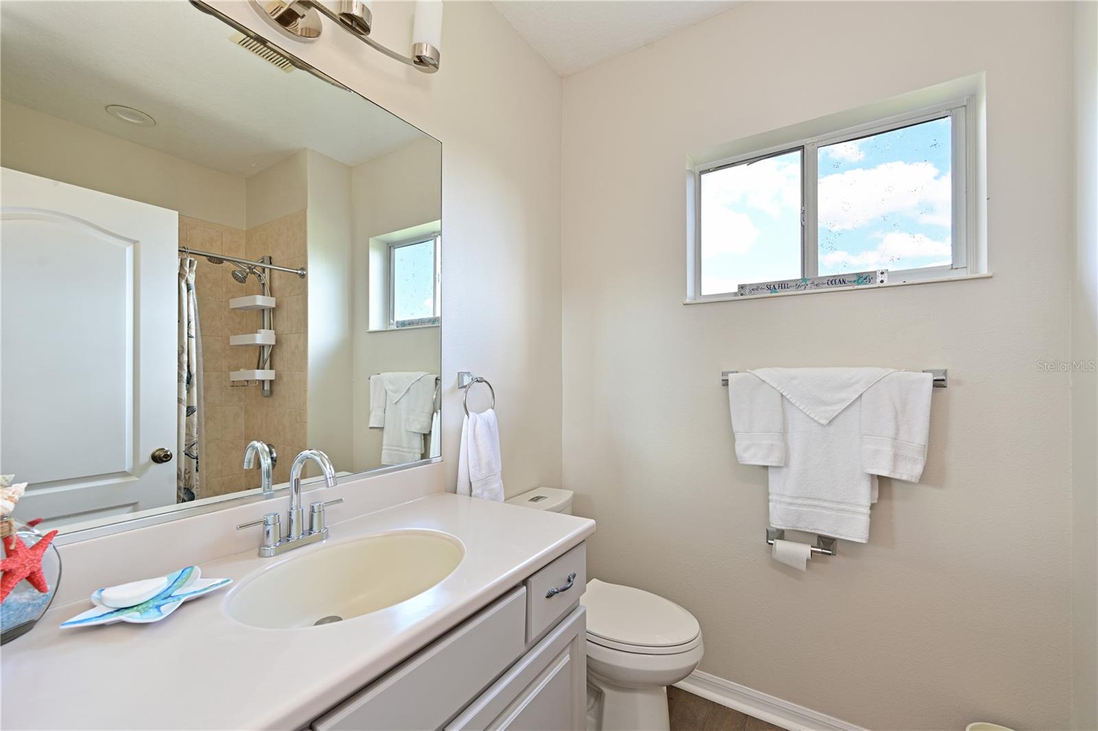 211 DAHLIA CT, BRADENTON, FL, 34212