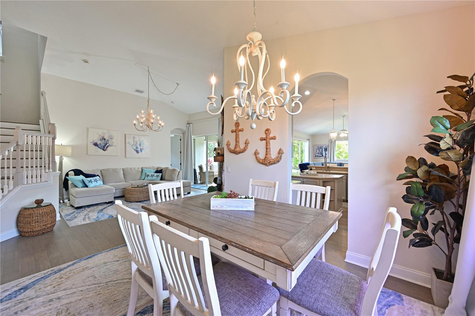 211 DAHLIA CT, BRADENTON, FL, 34212