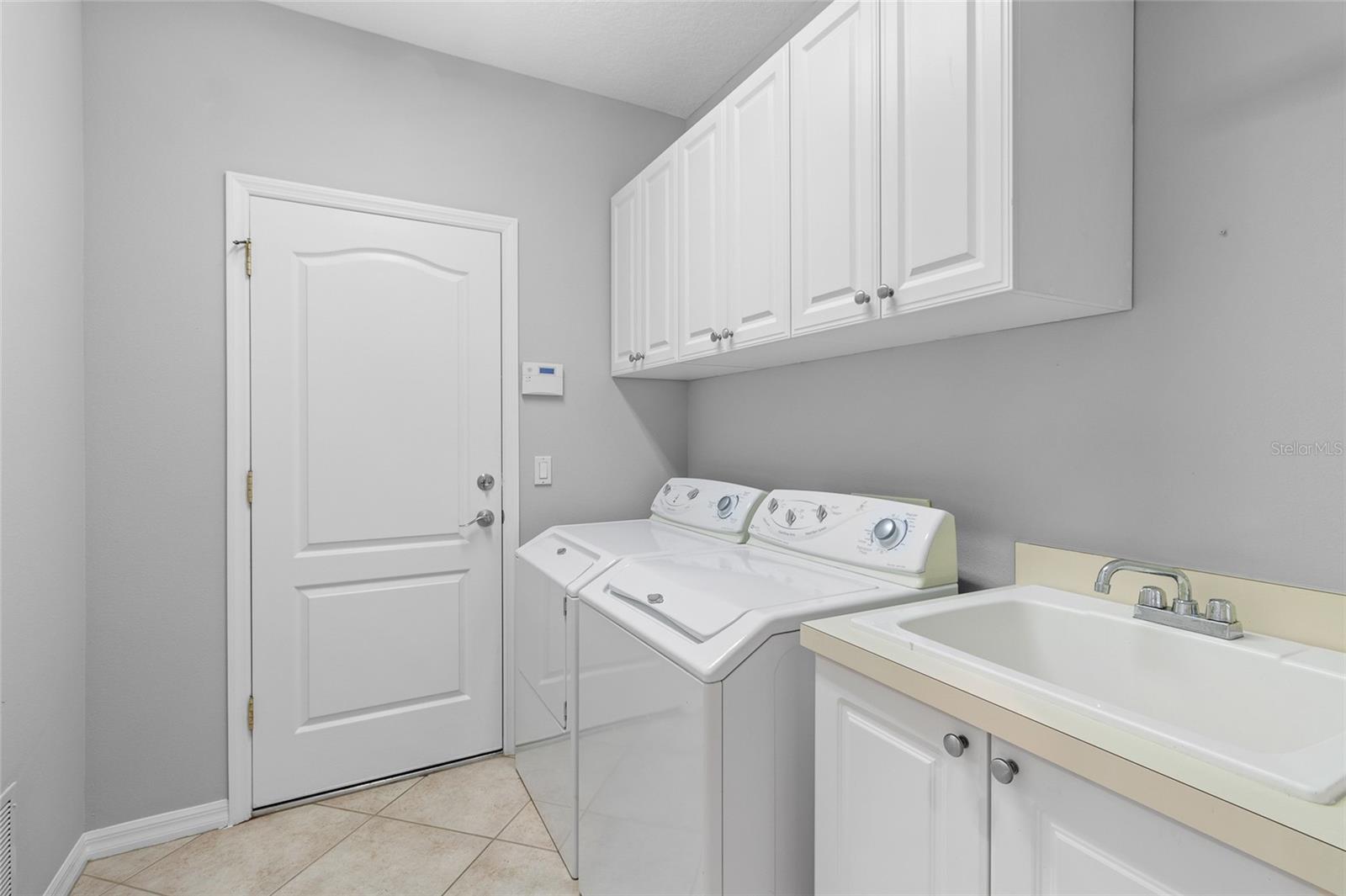 9514 GREENPOINTE DR, TAMPA, FL, 33626