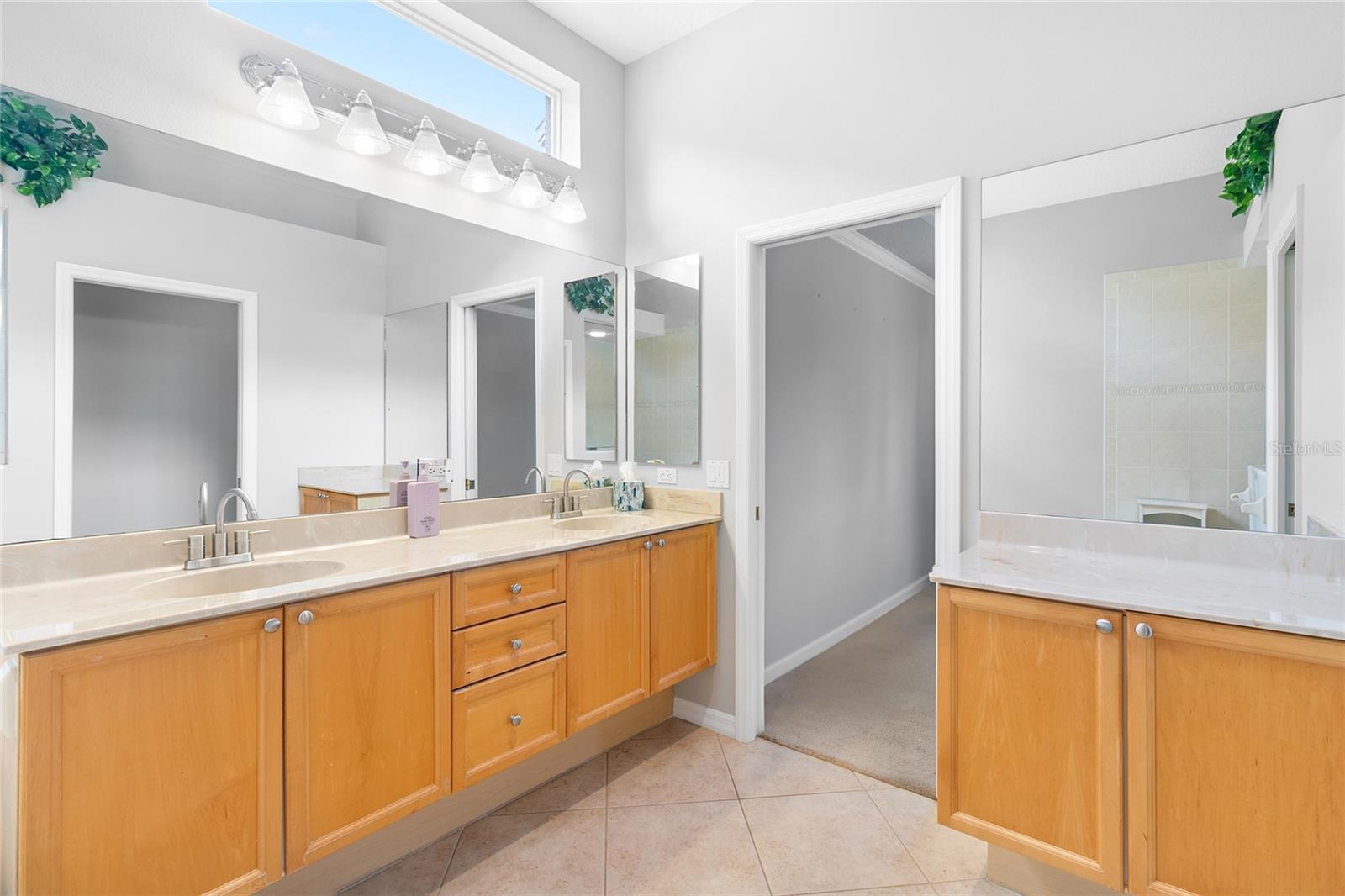 9514 GREENPOINTE DR, TAMPA, FL, 33626