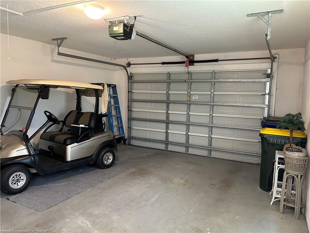 84 CLUBHOUSE LN, SEBRING, FL, 33876