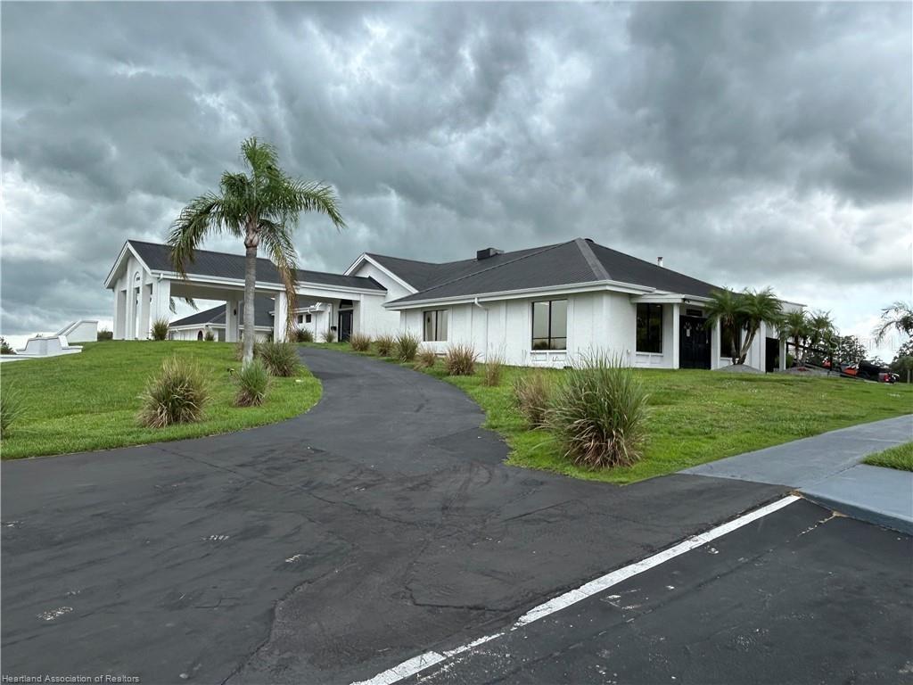 84 CLUBHOUSE LN, SEBRING, FL, 33876