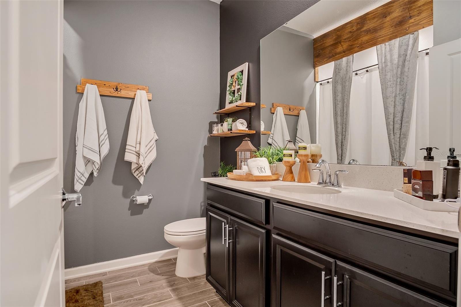 6992 DILLY LAKE AVE, GROVELAND, FL, 34736