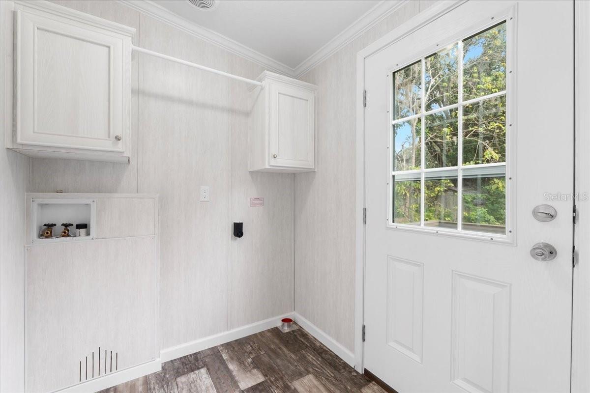 2463 WILDWOOD DR, MIMS, FL, 32754