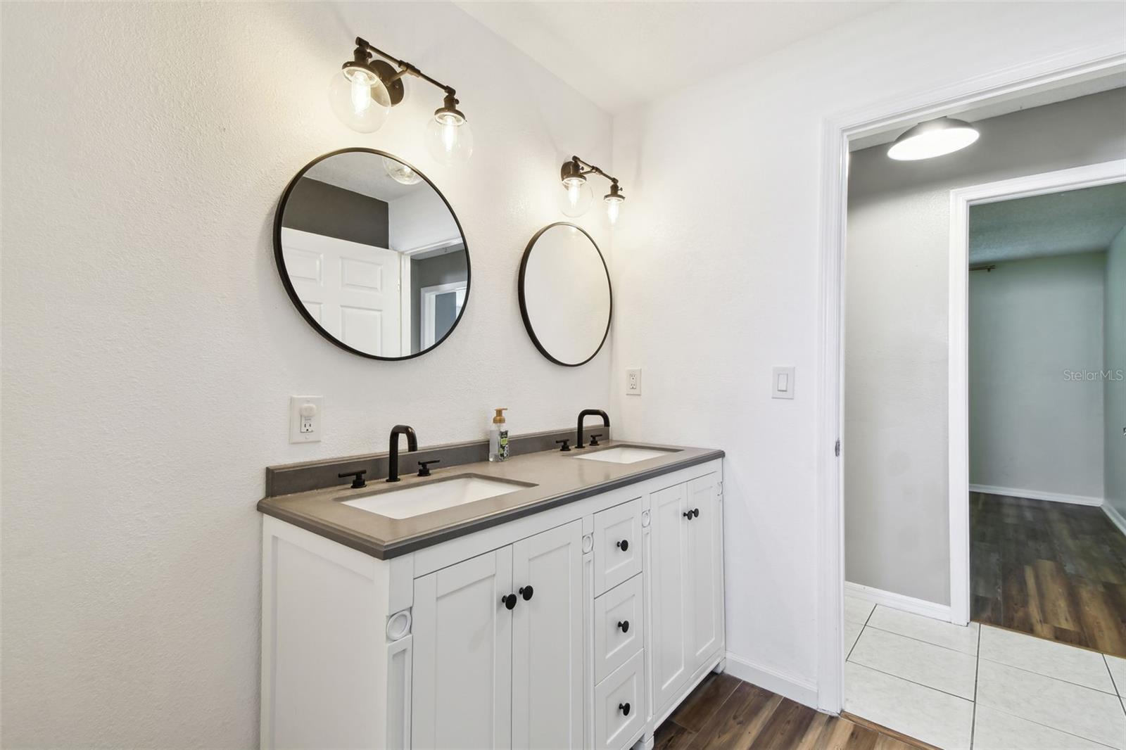 2504 42ND AVE N, ST PETERSBURG, FL, 33714