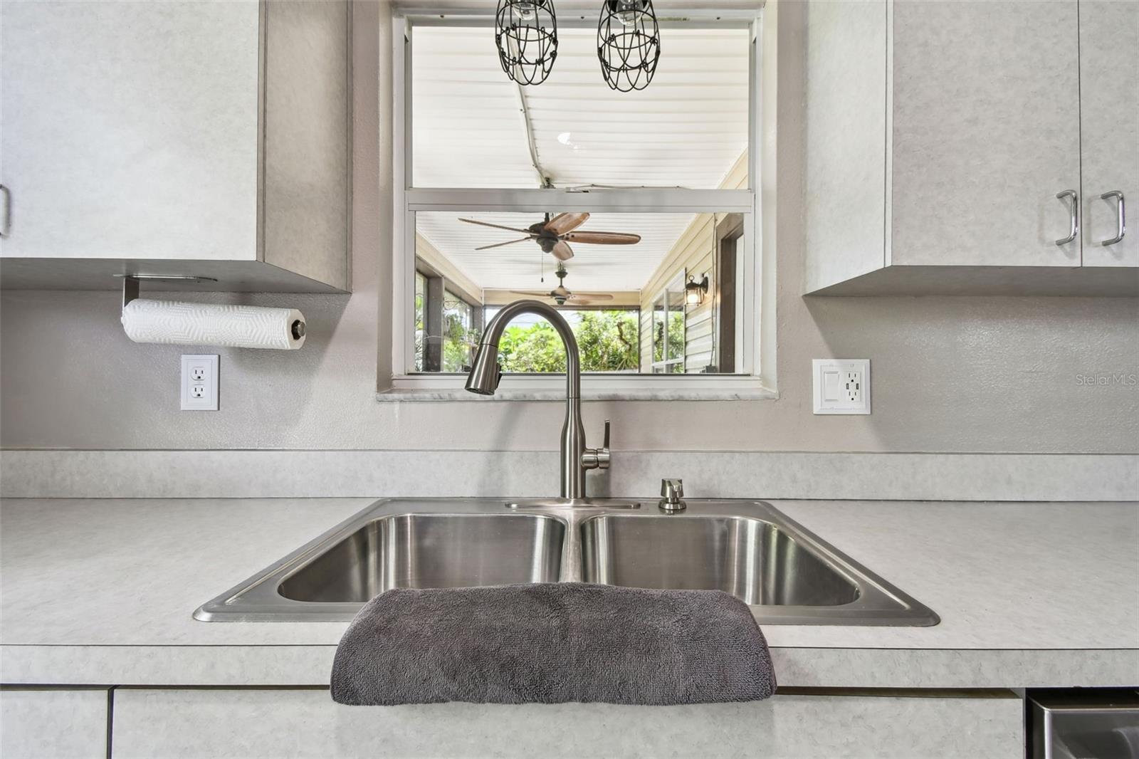 2504 42ND AVE N, ST PETERSBURG, FL, 33714