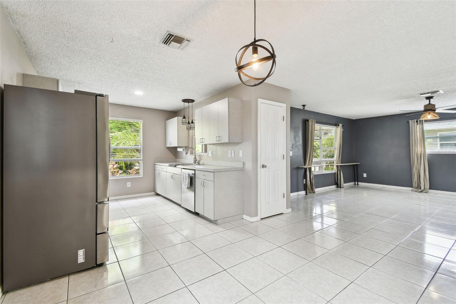 2504 42ND AVE N, ST PETERSBURG, FL, 33714