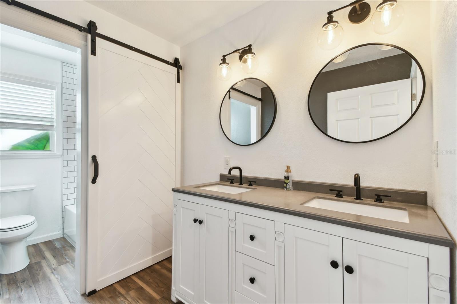 2504 42ND AVE N, ST PETERSBURG, FL, 33714