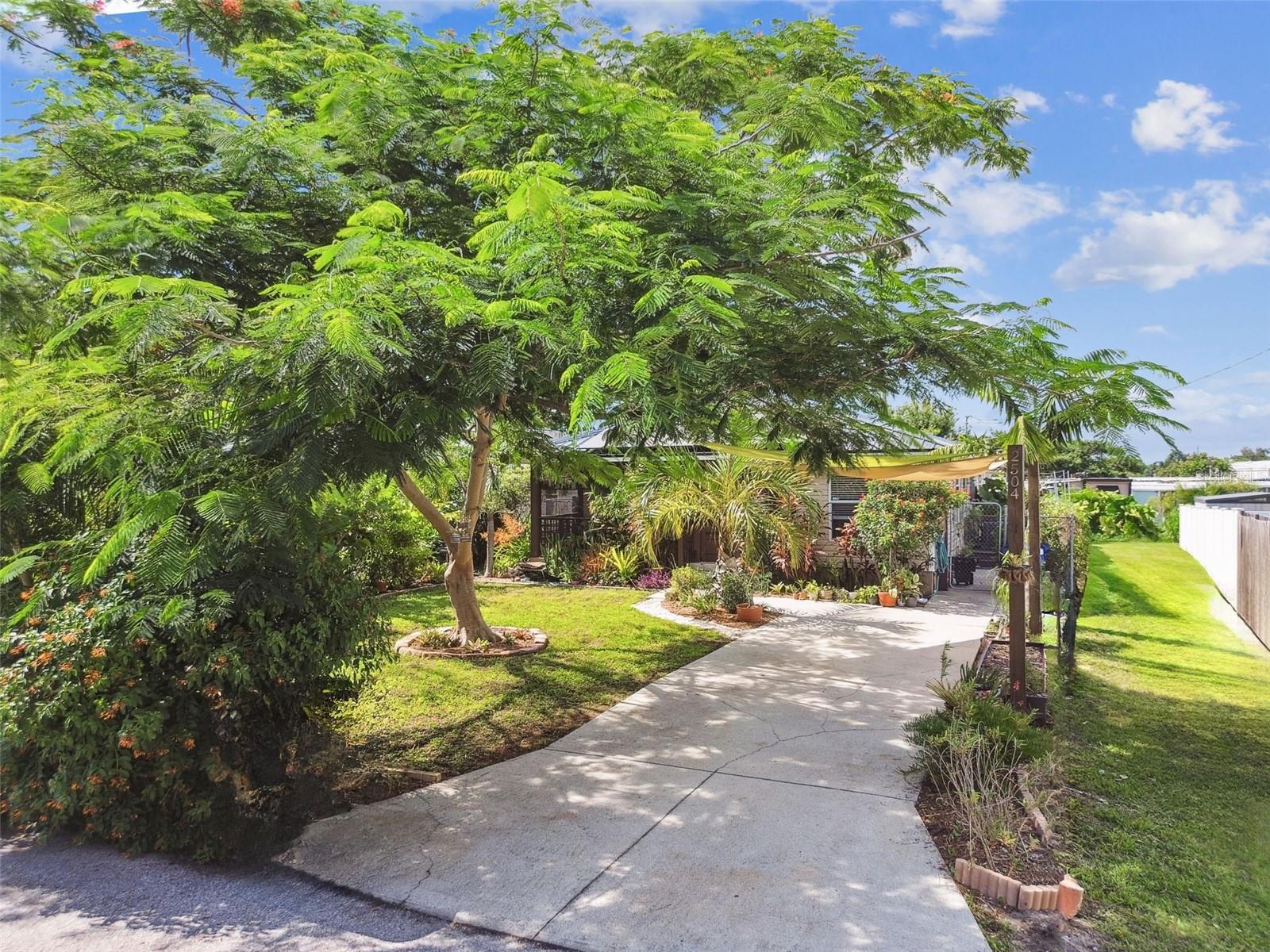 2504 42ND AVE N, ST PETERSBURG, FL, 33714