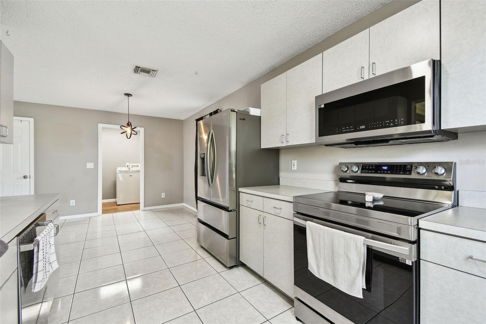 2504 42ND AVE N, ST PETERSBURG, FL, 33714