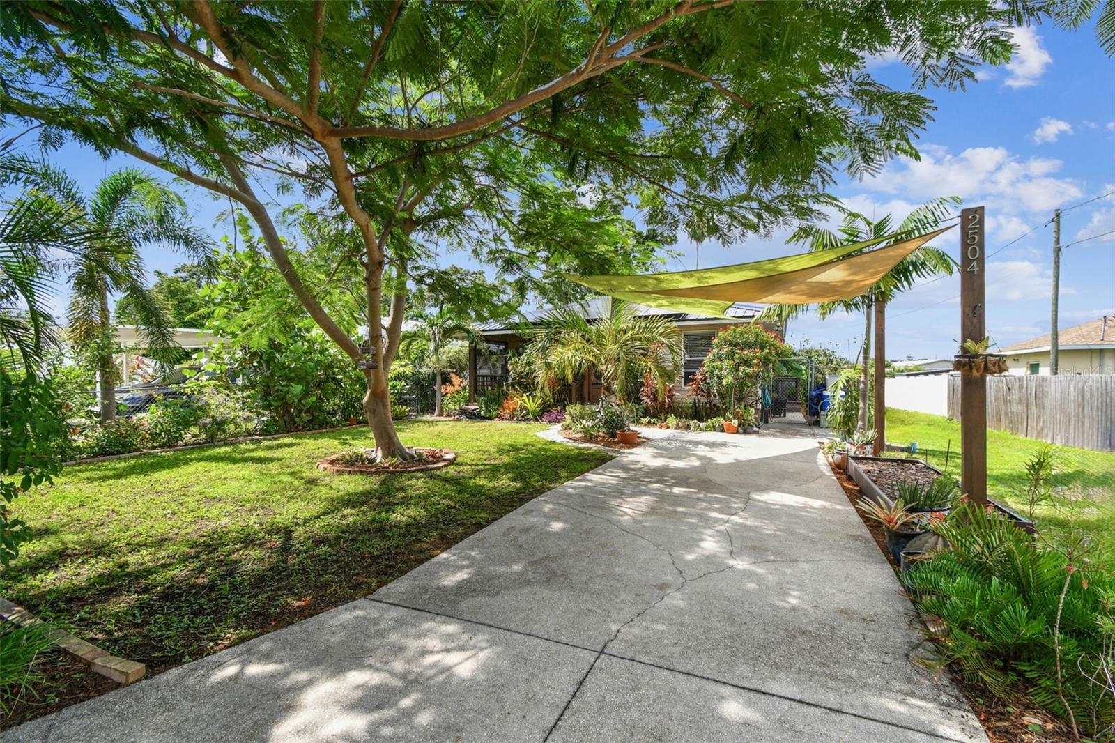 2504 42ND AVE N, ST PETERSBURG, FL, 33714