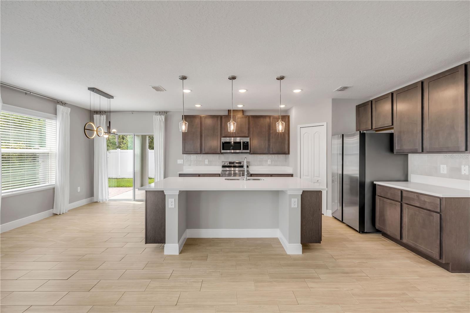 2211 ELEGANT MANOR CIR, EDGEWATER, FL, 32141