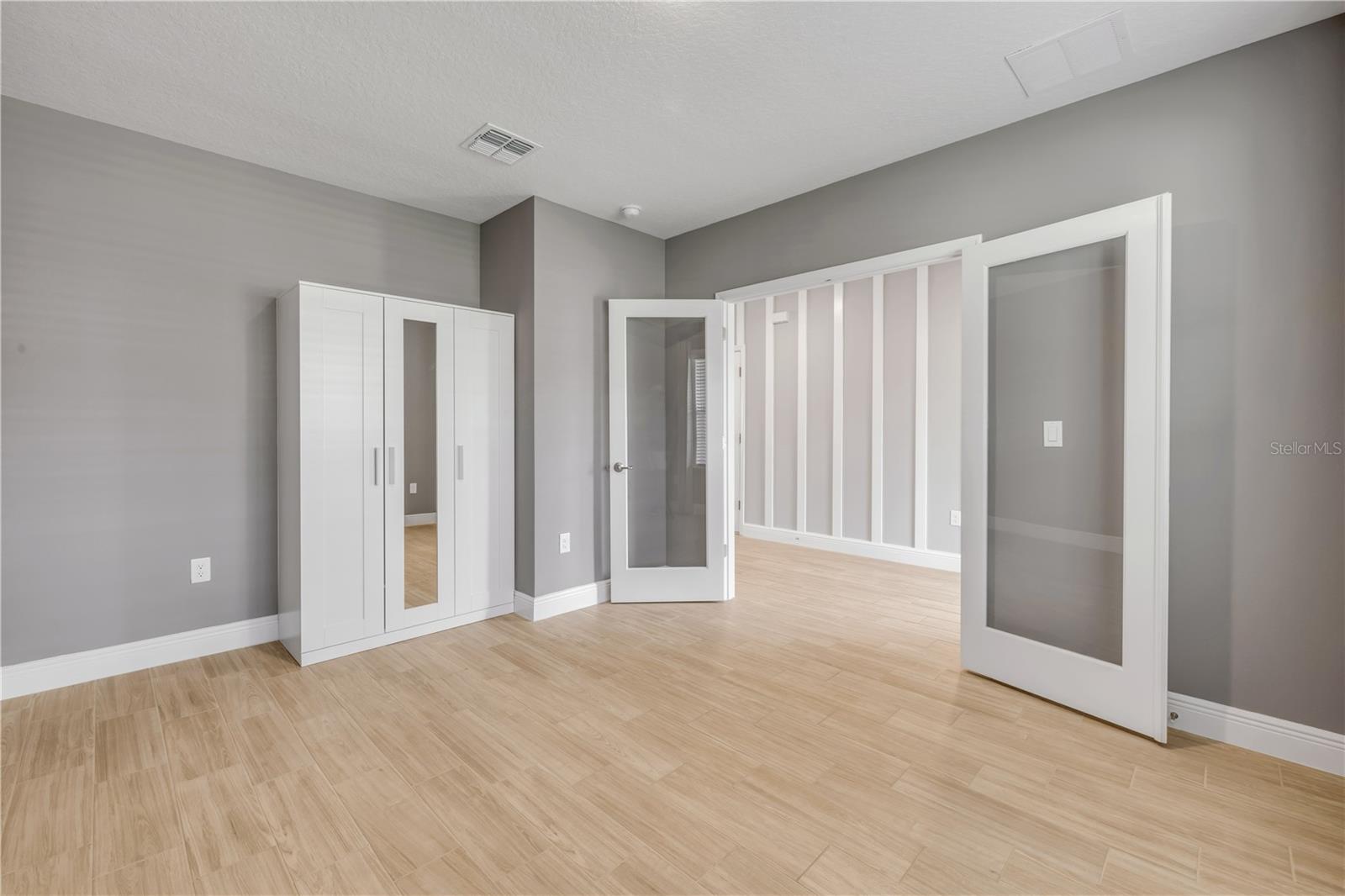 2211 ELEGANT MANOR CIR, EDGEWATER, FL, 32141