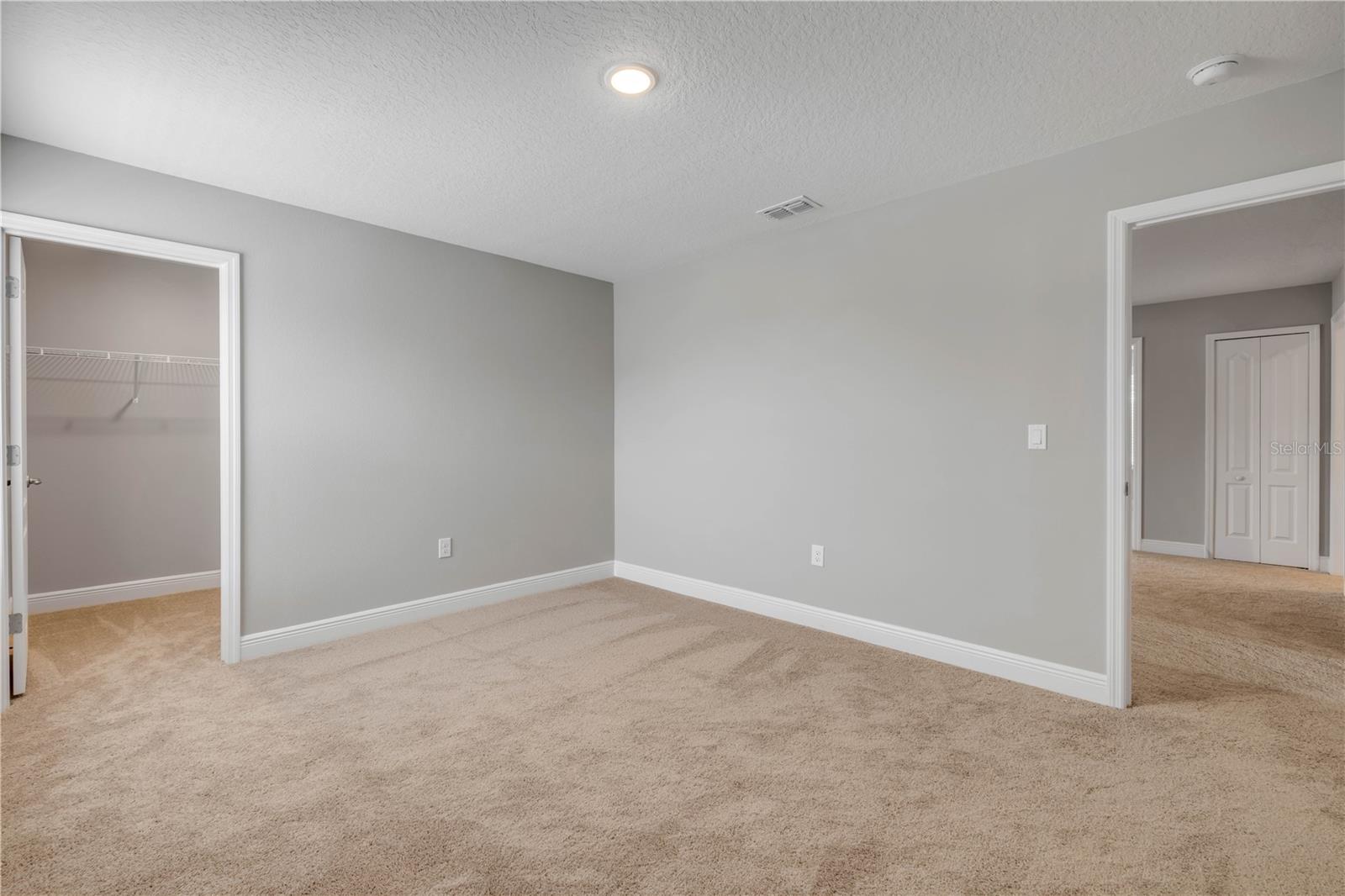 2211 ELEGANT MANOR CIR, EDGEWATER, FL, 32141