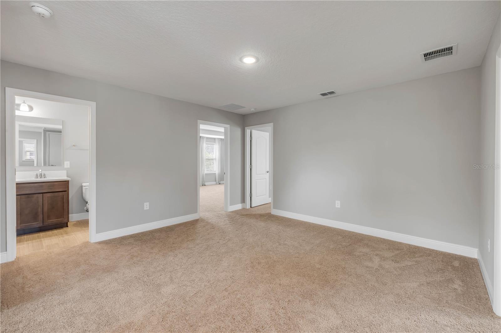 2211 ELEGANT MANOR CIR, EDGEWATER, FL, 32141