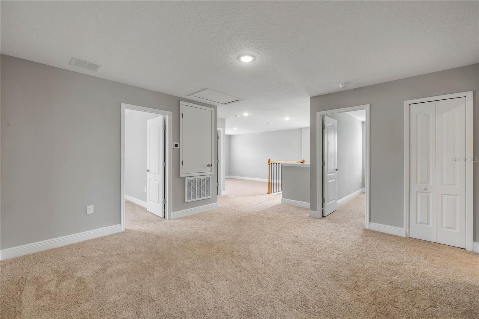 2211 ELEGANT MANOR CIR, EDGEWATER, FL, 32141