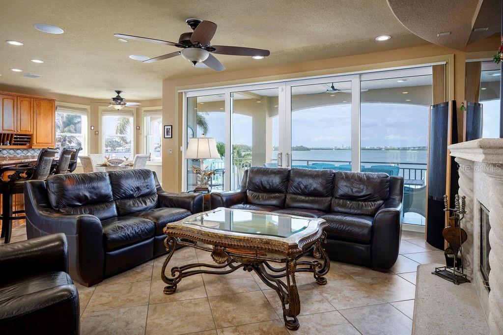 TB8407156 Property Photo