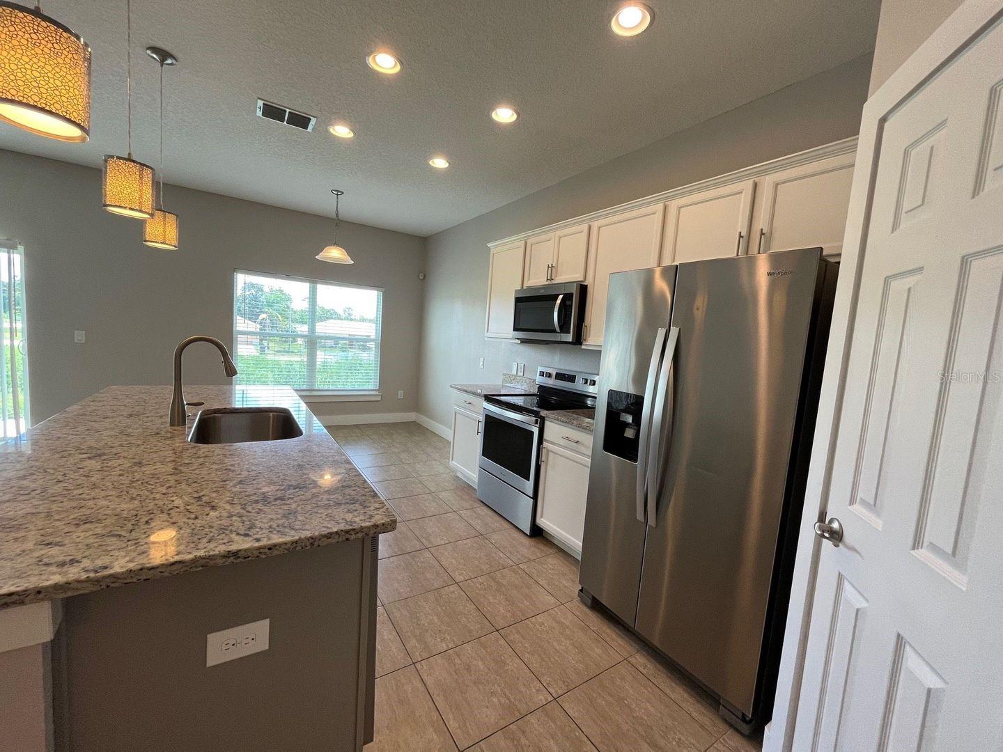 647 DESMOINES CT, POINCIANA, FL, 34759