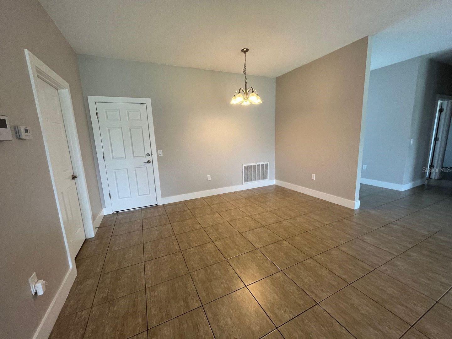 647 DESMOINES CT, POINCIANA, FL, 34759