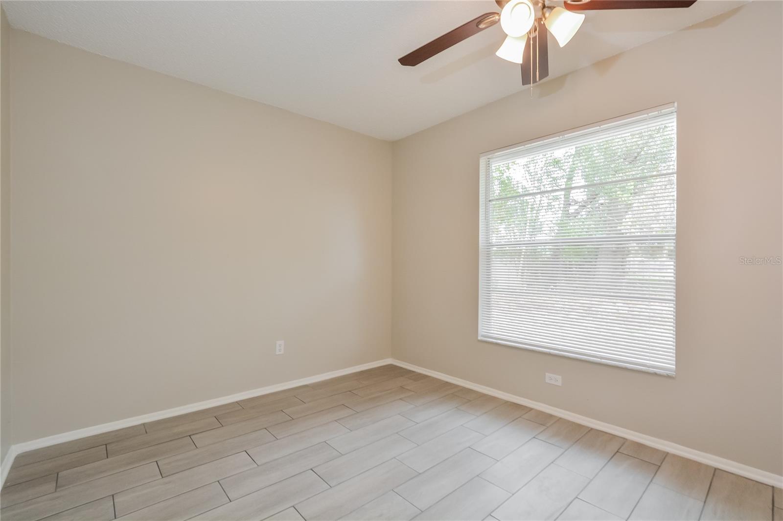 908 E NORMANDY BLVD, DELTONA, FL, 32725