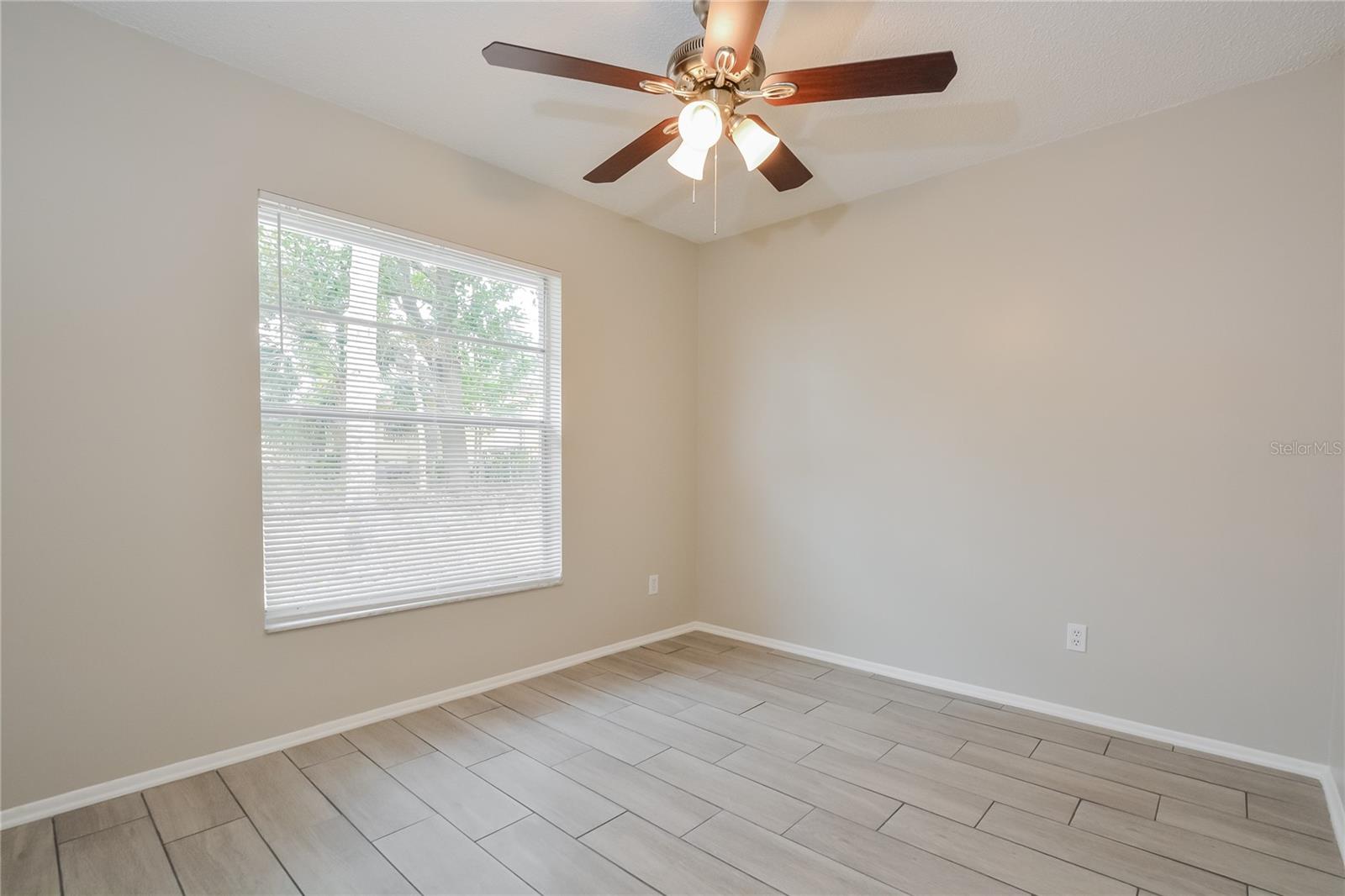 908 E NORMANDY BLVD, DELTONA, FL, 32725