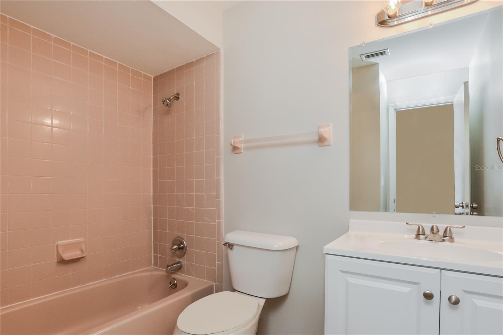 908 E NORMANDY BLVD, DELTONA, FL, 32725