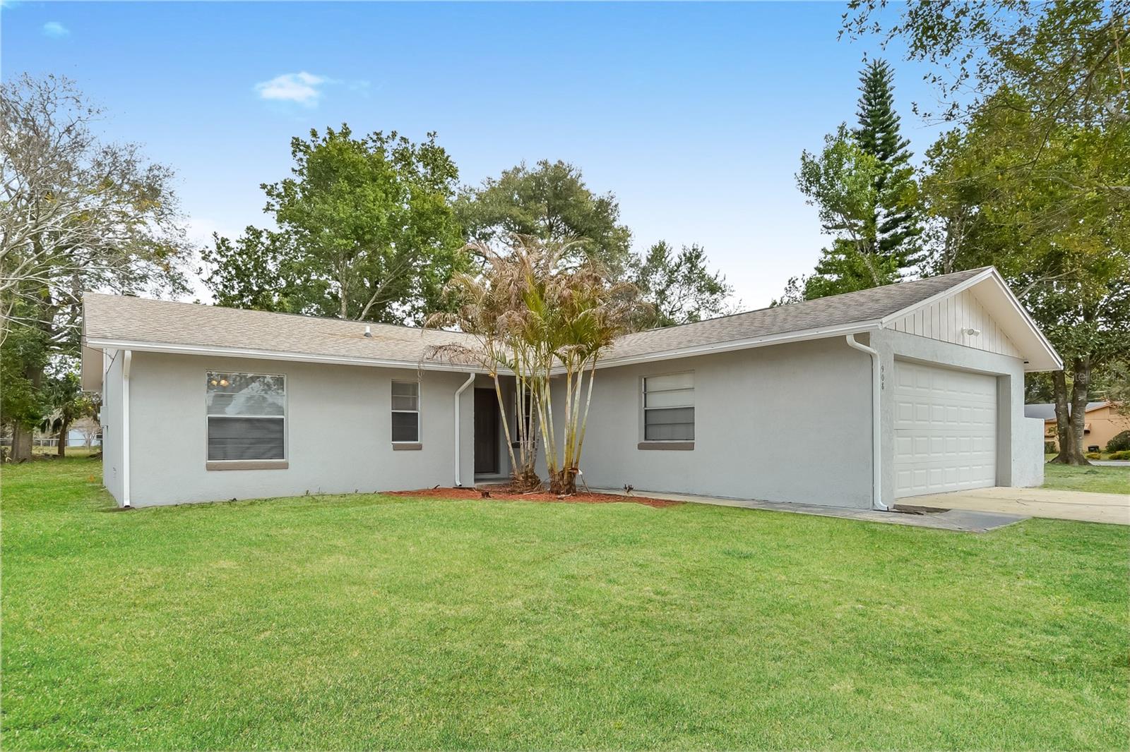 908 E NORMANDY BLVD, DELTONA, FL, 32725