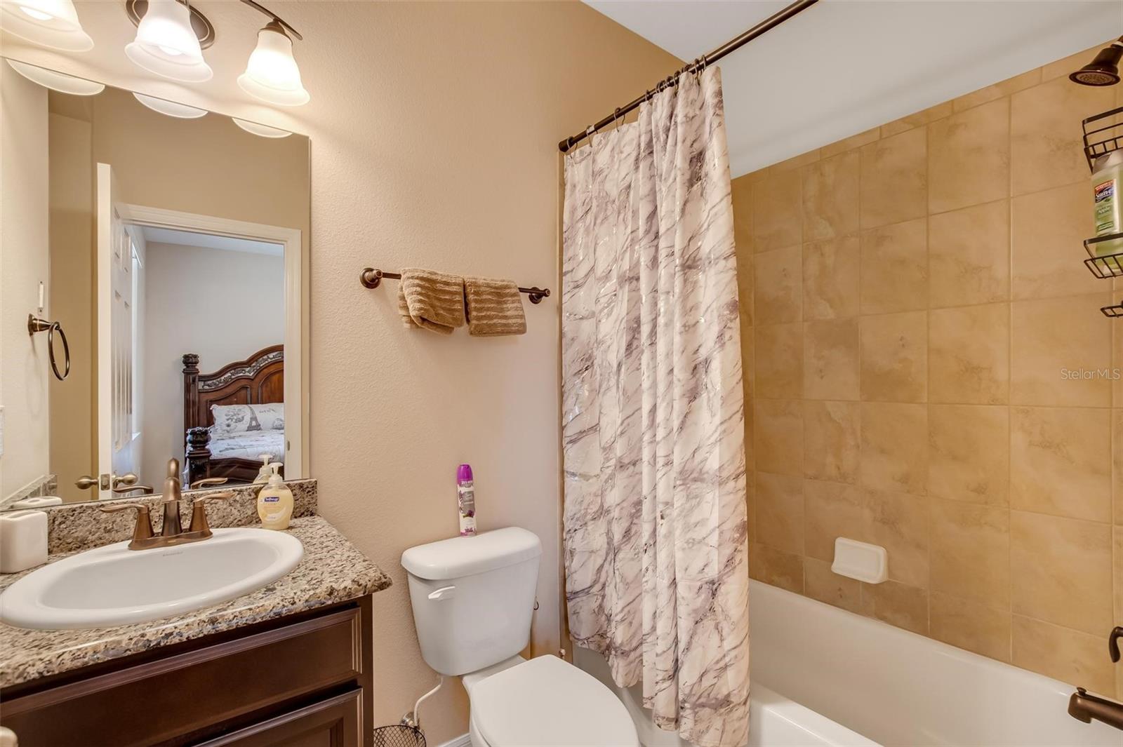 1 WAVERING PL, PALM COAST, FL, 32164