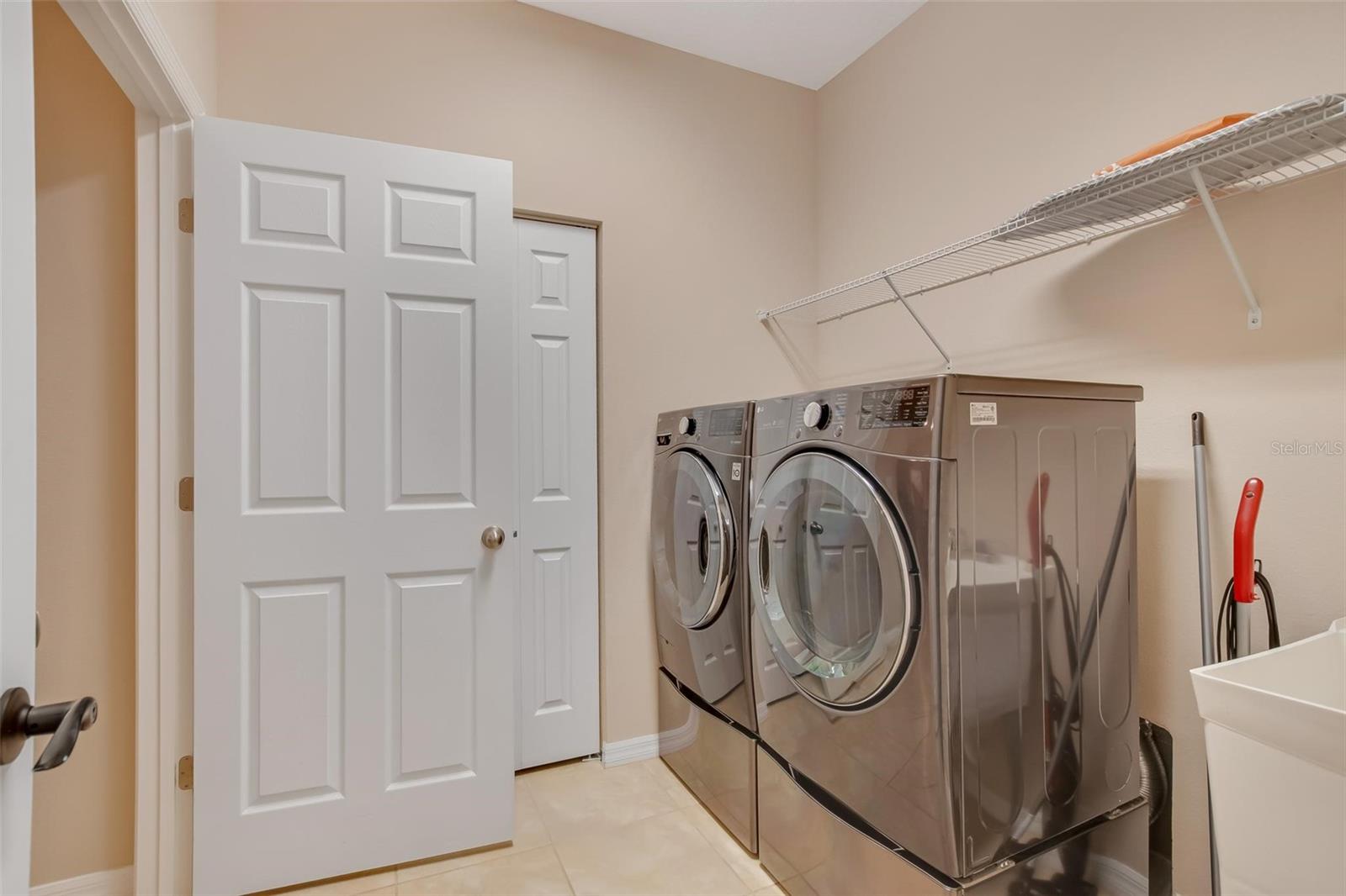 1 WAVERING PL, PALM COAST, FL, 32164