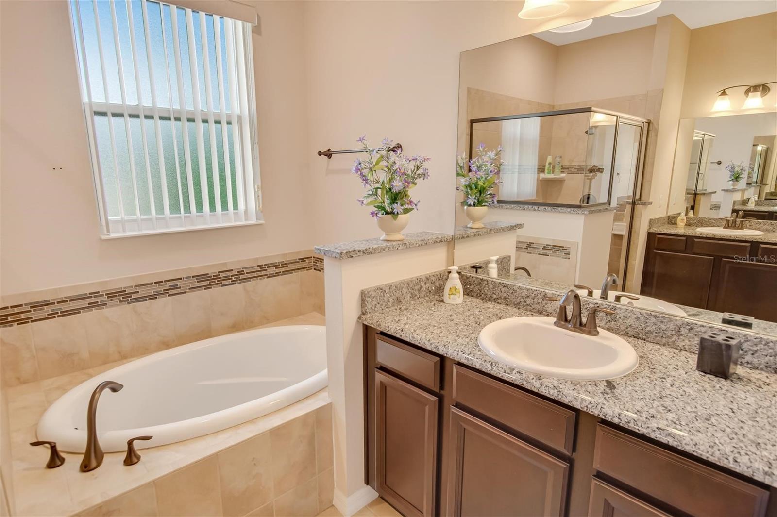 1 WAVERING PL, PALM COAST, FL, 32164