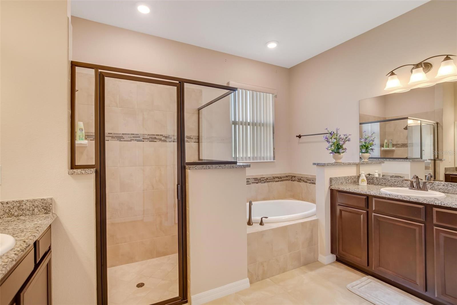 1 WAVERING PL, PALM COAST, FL, 32164