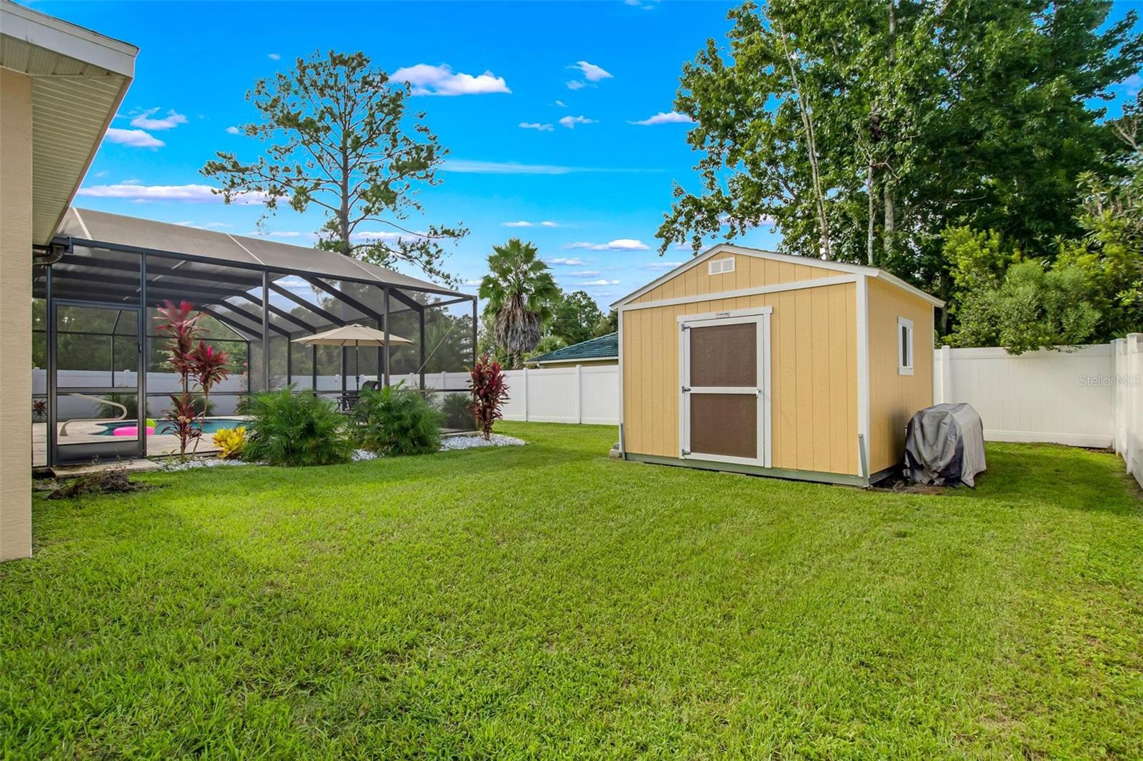 1 WAVERING PL, PALM COAST, FL, 32164