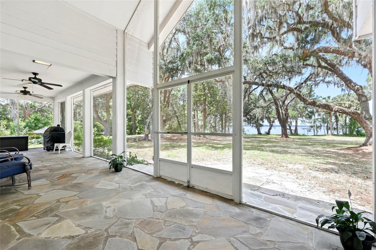 133 FEDERAL POINT RD, EAST PALATKA, FL, 32131