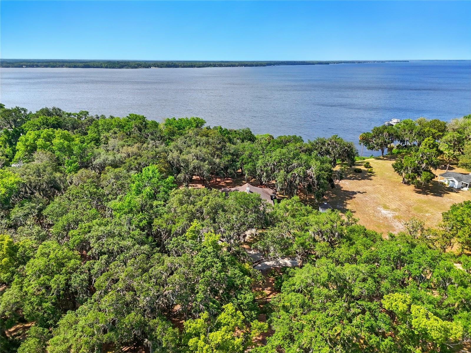 133 FEDERAL POINT RD, EAST PALATKA, FL, 32131