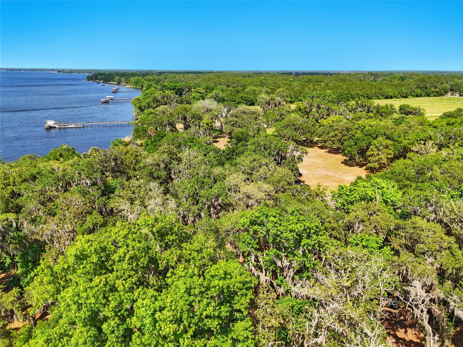 133 FEDERAL POINT RD, EAST PALATKA, FL, 32131