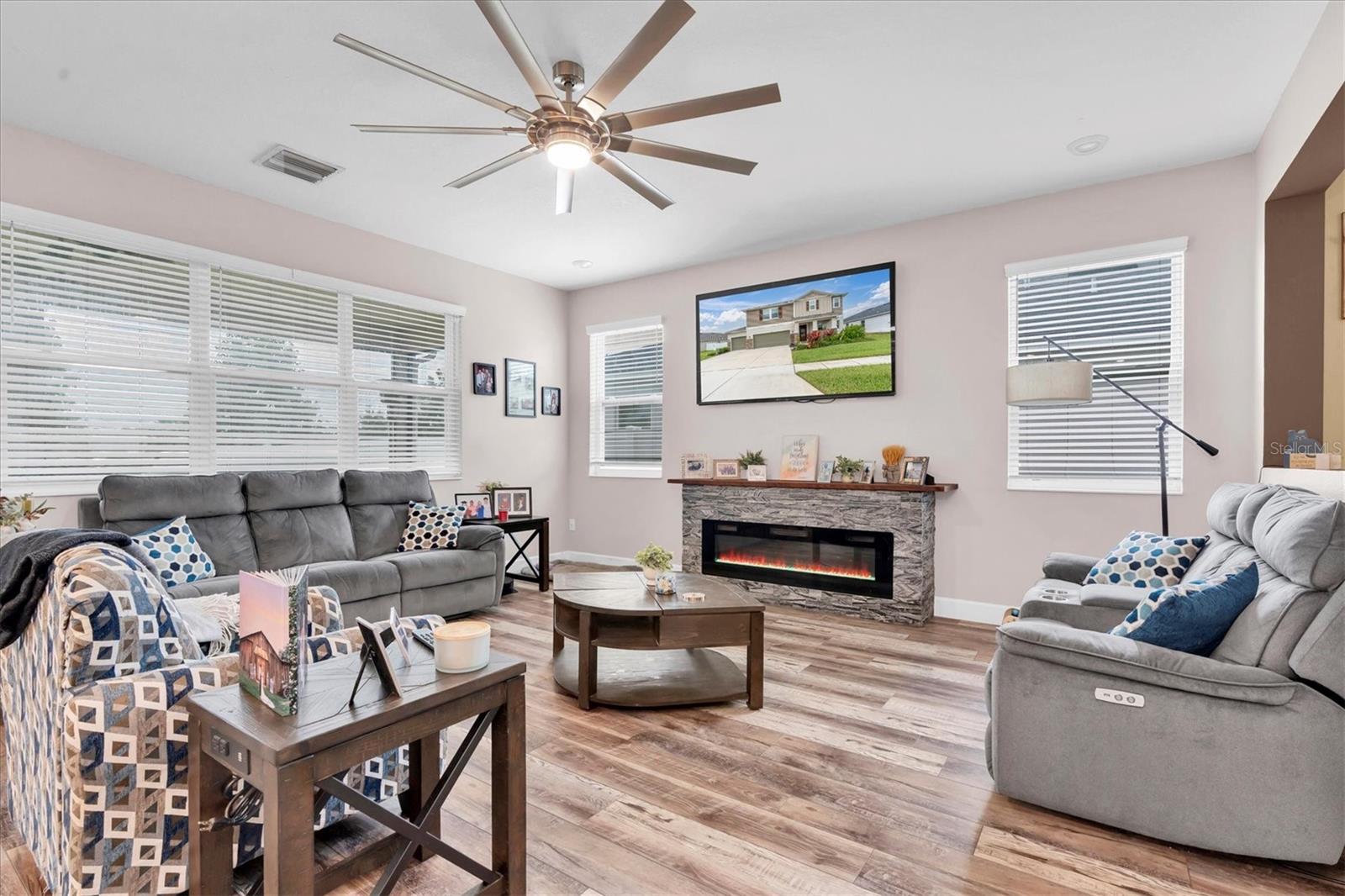 12595 ACHASTA BLVD, HUDSON, FL, 34669