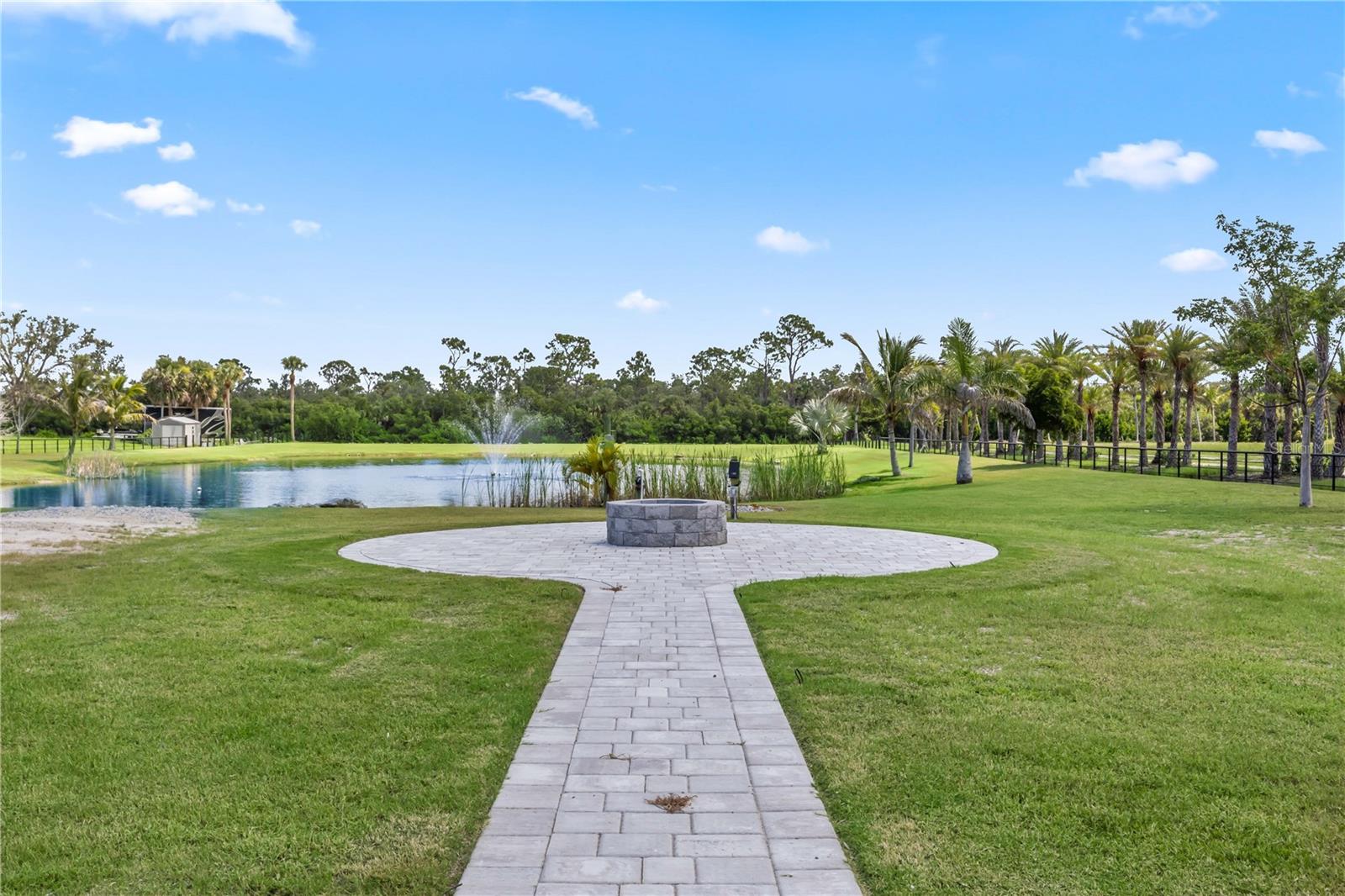 24490 YACHT CLUB BLVD, PUNTA GORDA, FL, 33955