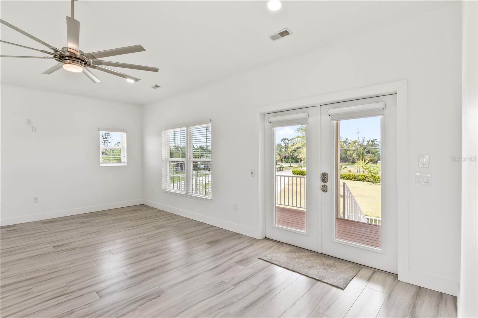 24490 YACHT CLUB BLVD, PUNTA GORDA, FL, 33955