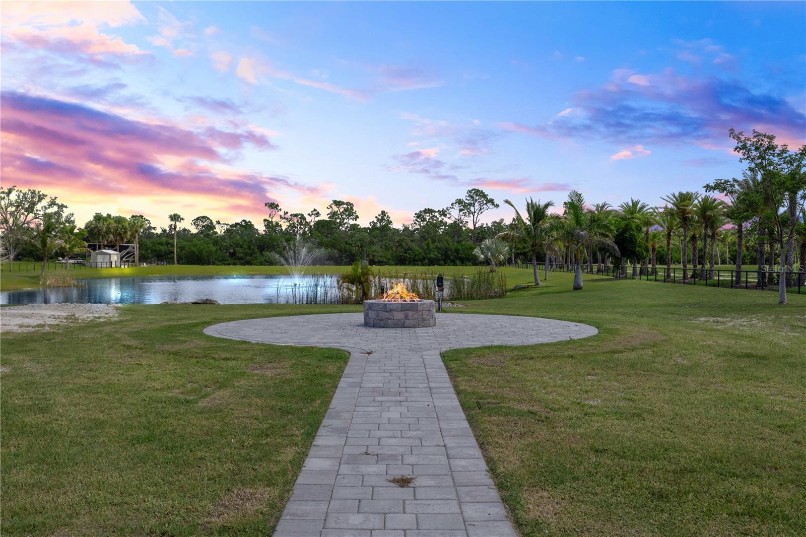 24490 YACHT CLUB BLVD, PUNTA GORDA, FL, 33955