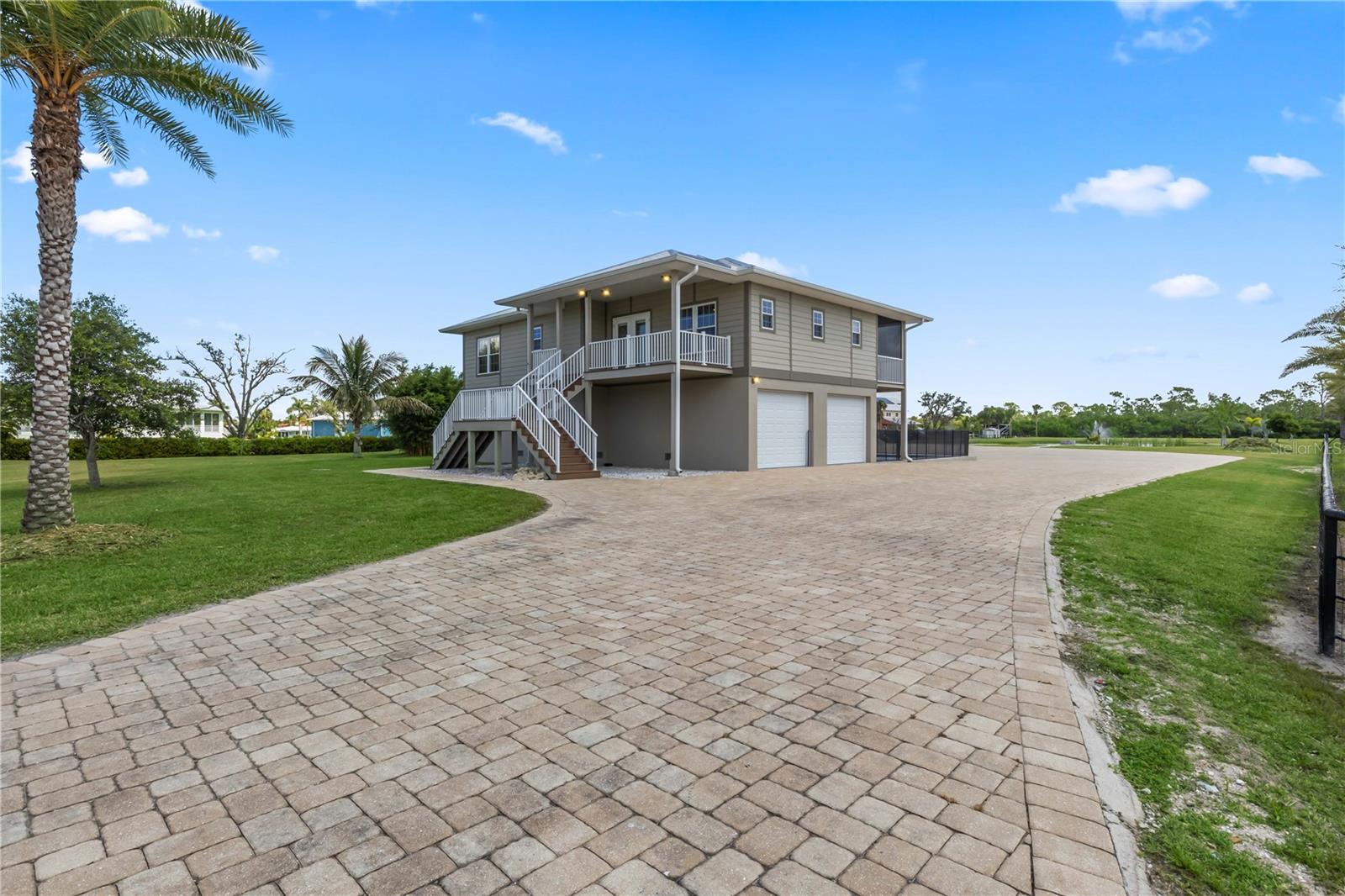 24490 YACHT CLUB BLVD, PUNTA GORDA, FL, 33955