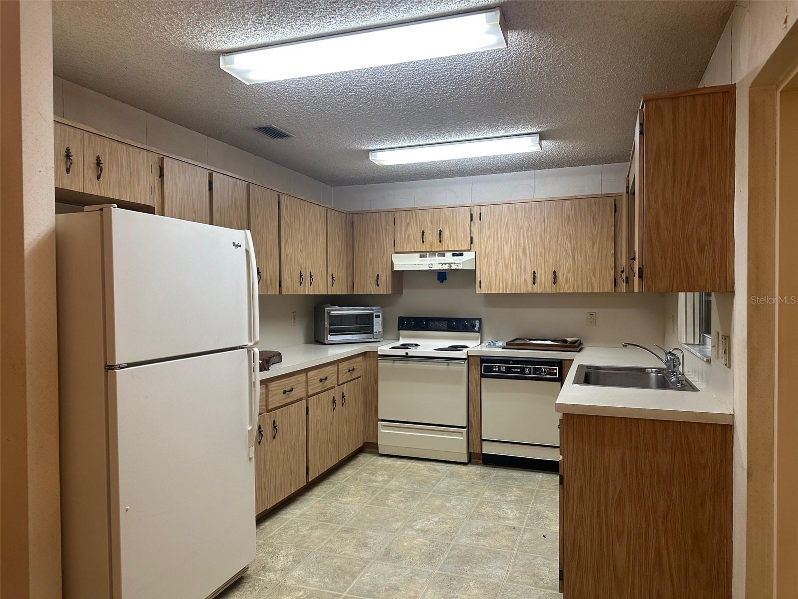 8470 SW 92ND LN #F, OCALA, FL, 34481