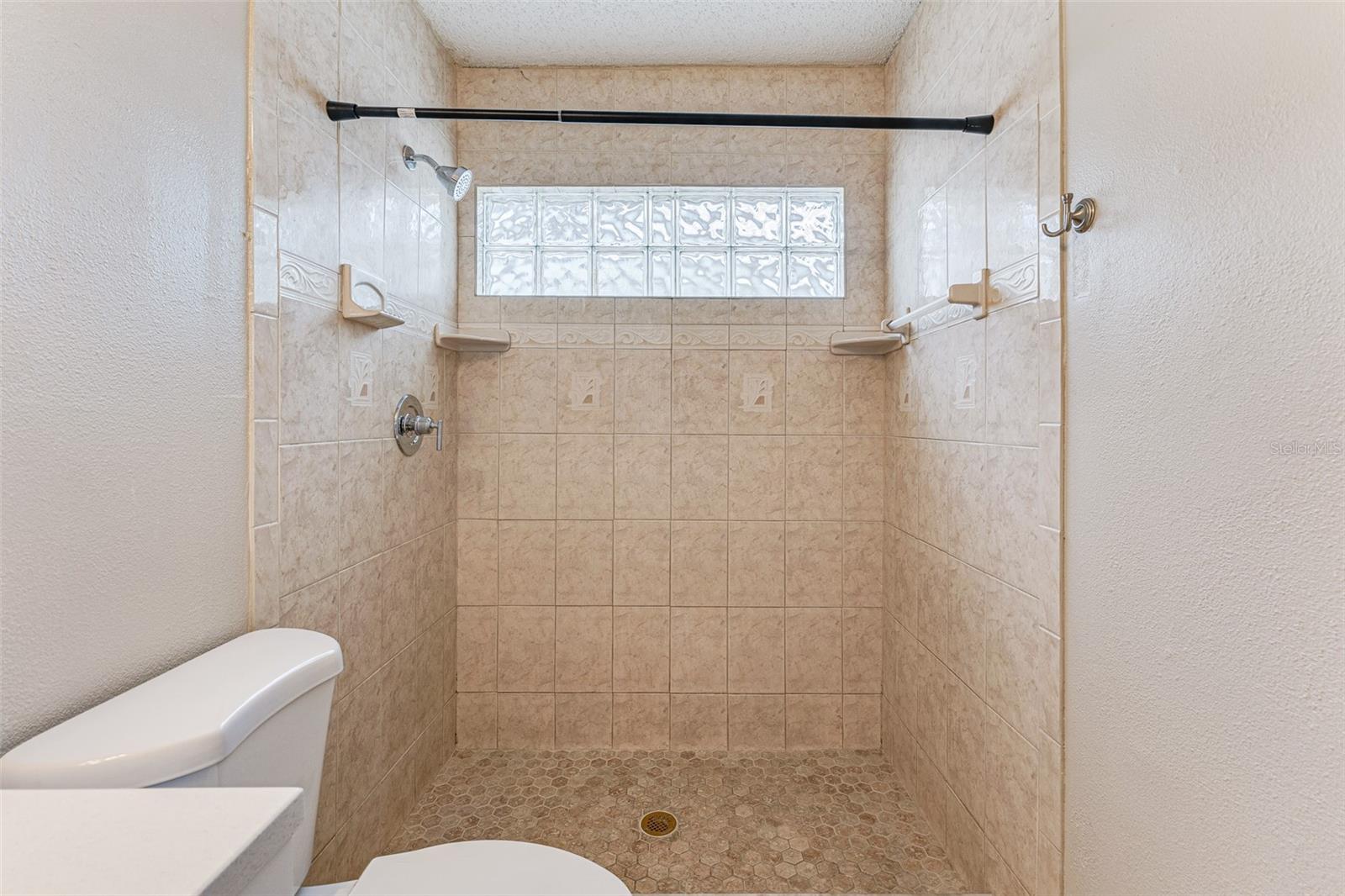 5010 LARCH LN, NEW PORT RICHEY, FL, 34653