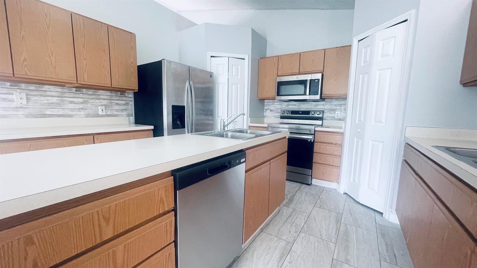 729 DEL RIO WAY, KISSIMMEE, FL, 34758