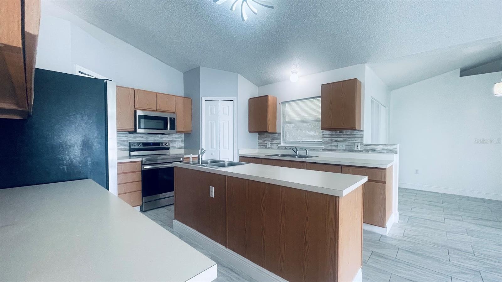 729 DEL RIO WAY, KISSIMMEE, FL, 34758