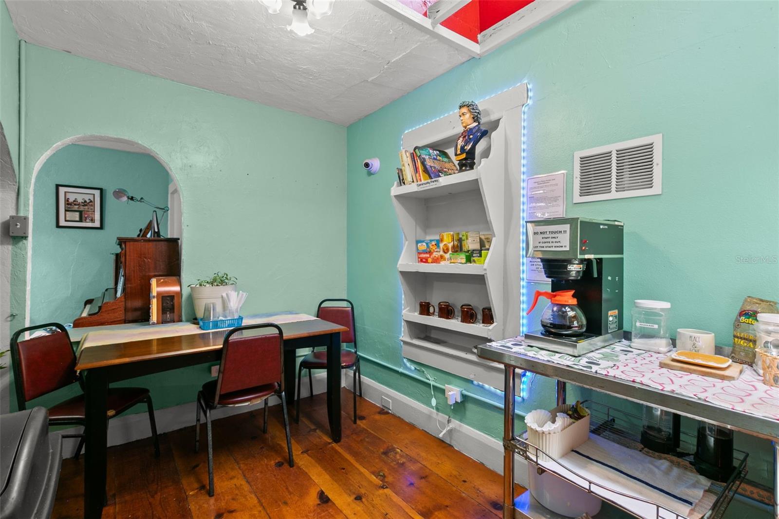 3109 N OLA AVE, TAMPA, FL, 33603