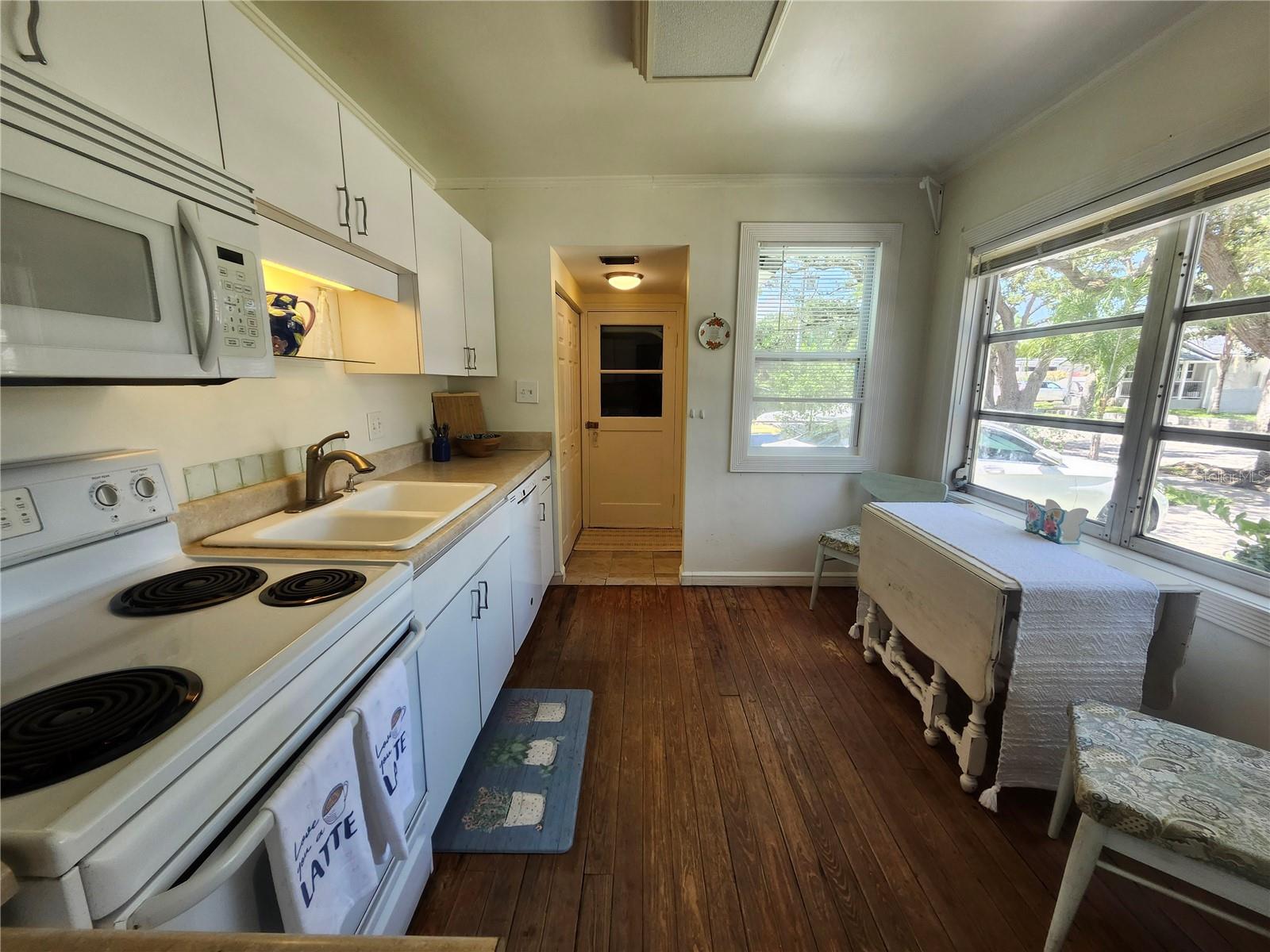 1925 OVERBROOK AVE, CLEARWATER, FL, 33755