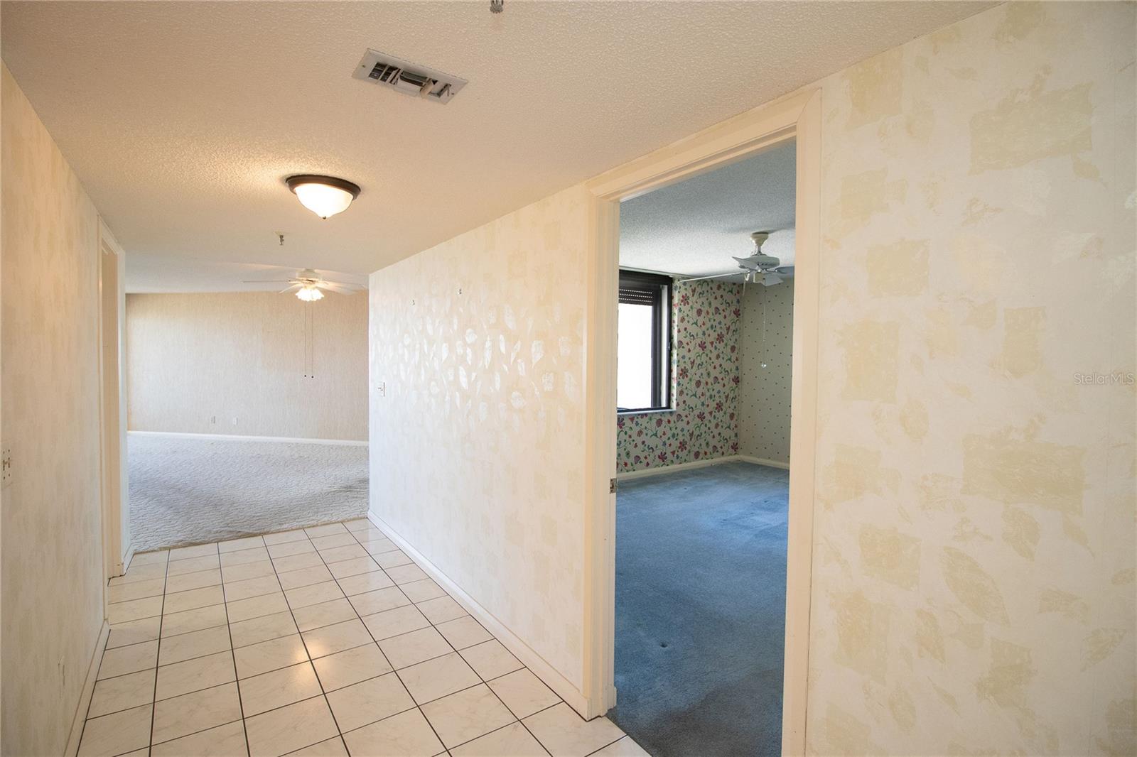 5950 PELICAN BAY PLZ S #1004, GULFPORT, FL, 33707