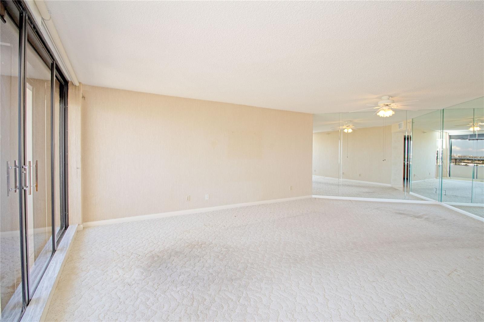 5950 PELICAN BAY PLZ S #1004, GULFPORT, FL, 33707