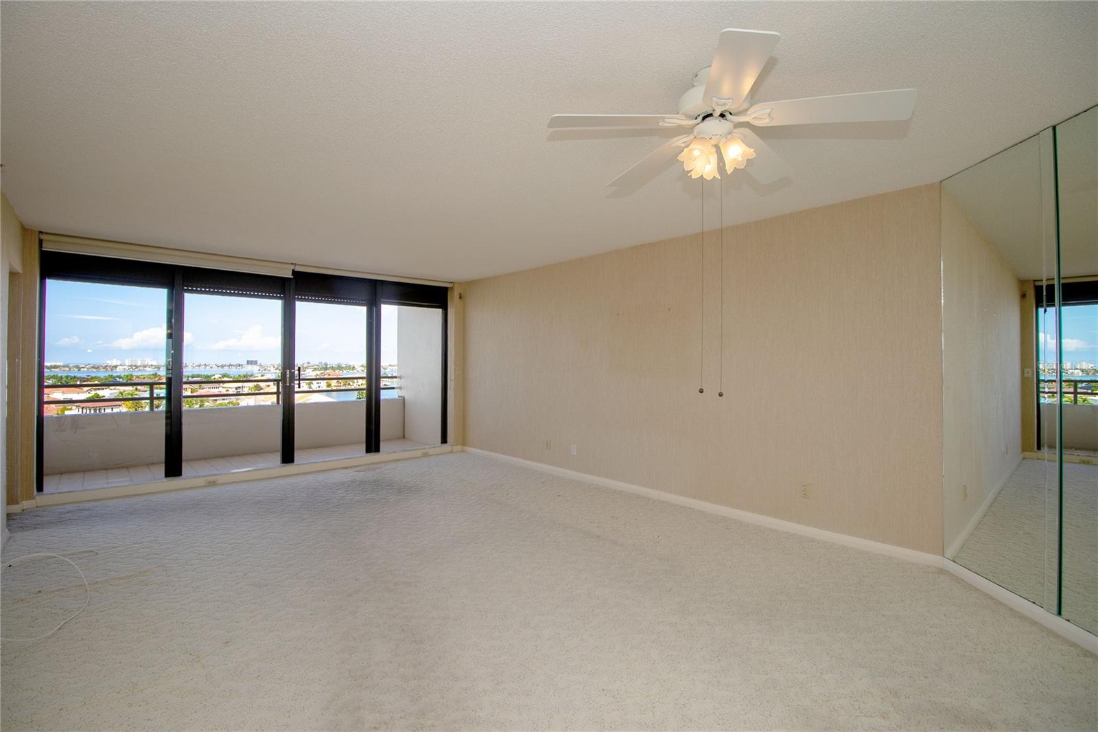 5950 PELICAN BAY PLZ S #1004, GULFPORT, FL, 33707