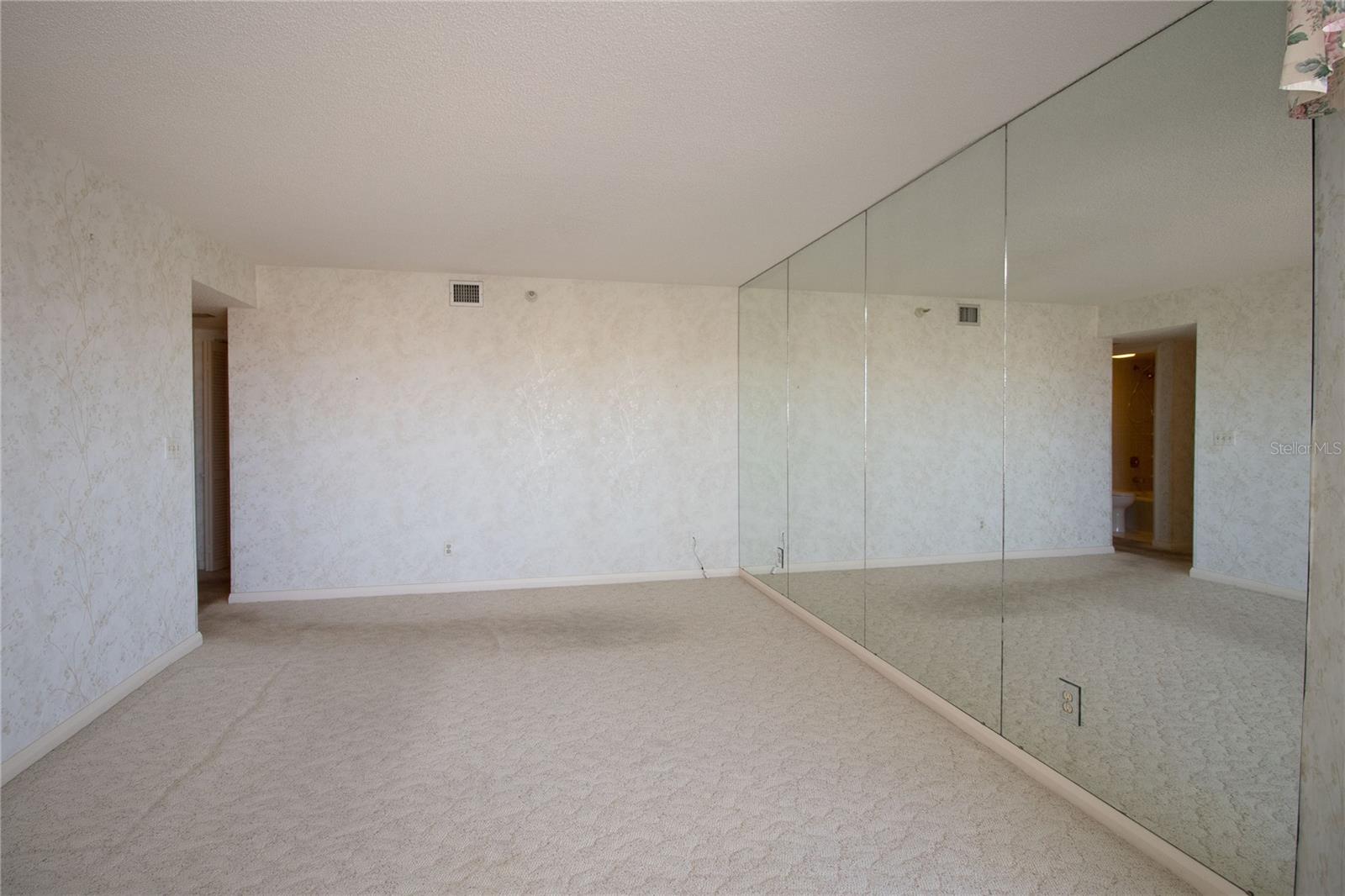 5950 PELICAN BAY PLZ S #1004, GULFPORT, FL, 33707